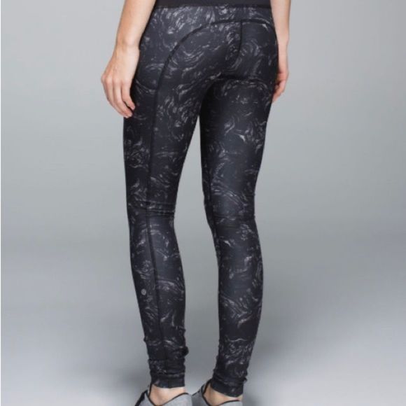 Lululemon speed tight II full on luxtreme arsenal ambient grey black/black. 6 - Picture 4 of 10